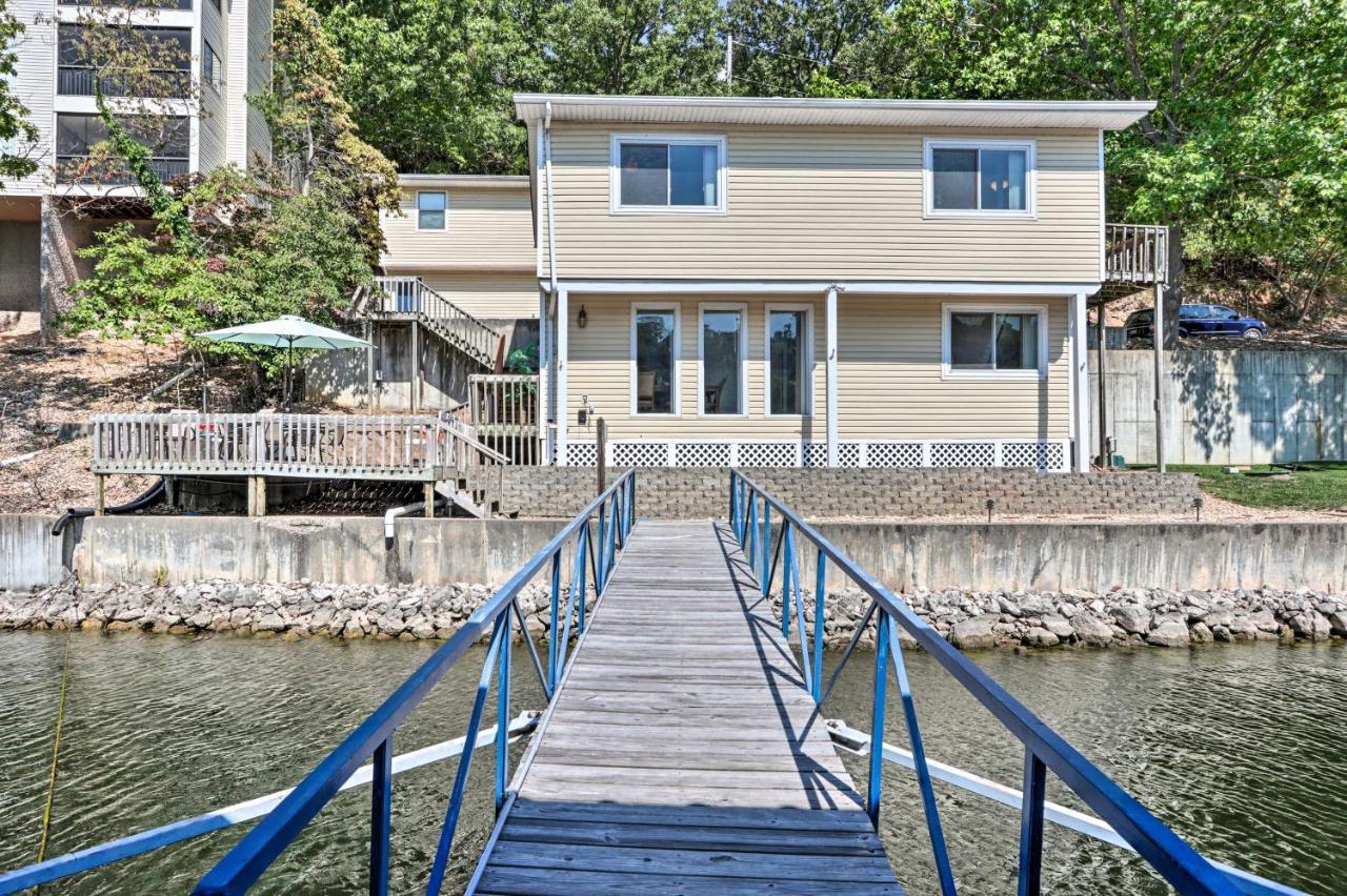 Villa On-The-Water Retreat With Dock Pet Friendly! Lake Ozark Esterno foto