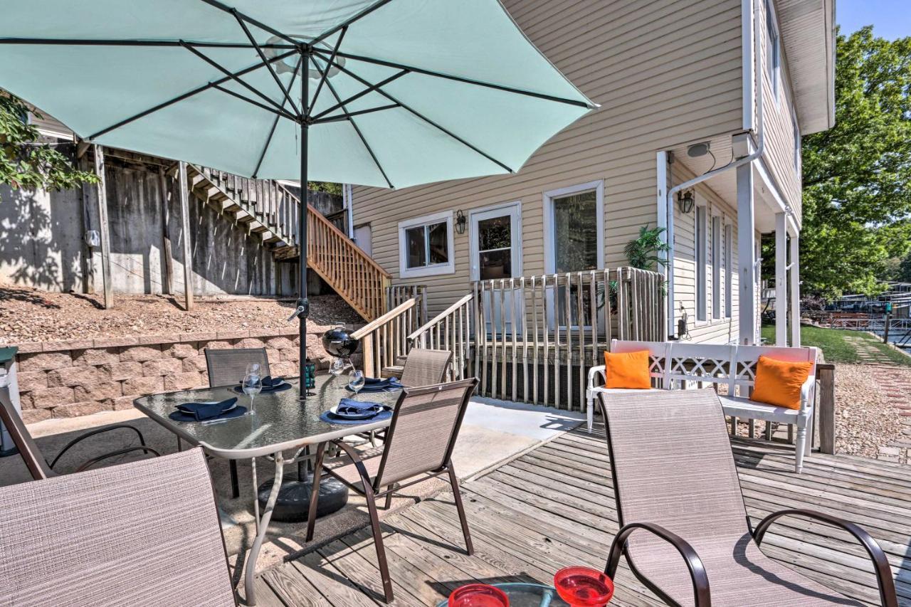 Villa On-The-Water Retreat With Dock Pet Friendly! Lake Ozark Esterno foto